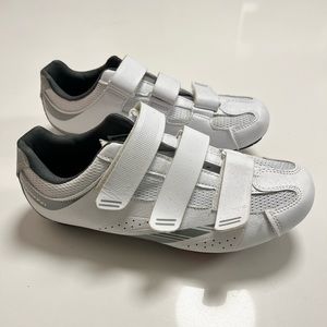 Indoor cycling spin shoes - Peloton, SoulCycle, Flywheel, Equinox